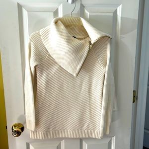 NWOT! Women’s Talbot  Long Sleeve Sweater. Cream with Zip Collar.